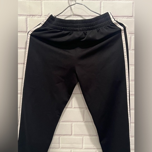 ADIDAS girls black tracksuits /size M(8-10) - Picture 6 of 8
